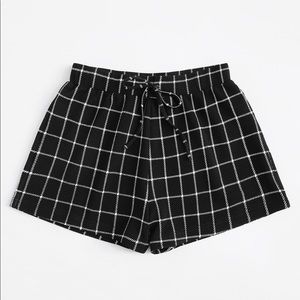 Grip print drawstring shorts